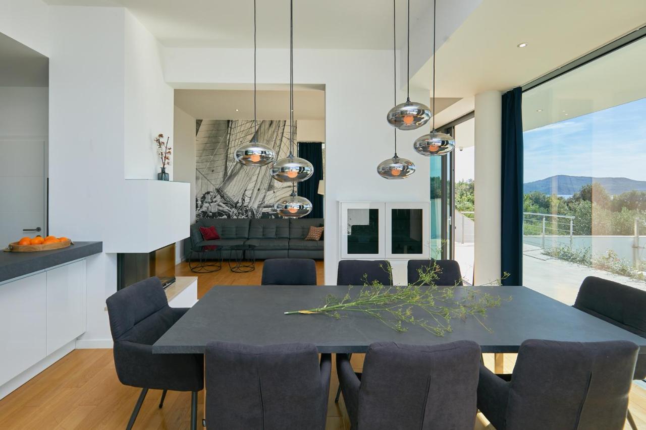 Hedera Estate, Villa Hedera XV 斯拉诺 外观 照片